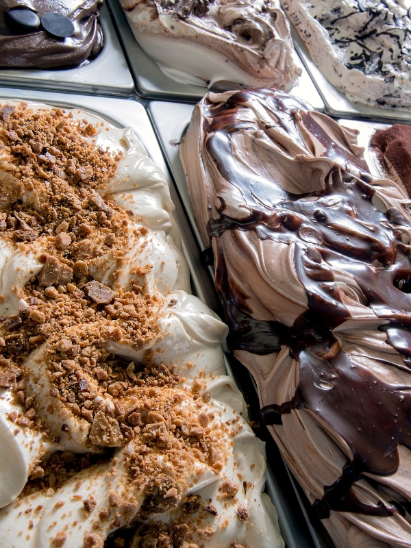 Produzione all'ingrosso di dessert per la ristorazione a Riva del Po